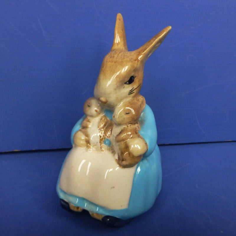 Royal Albert Beartrix Potter Figurine - Mrs Rabbit and Bunnies (Boxed)