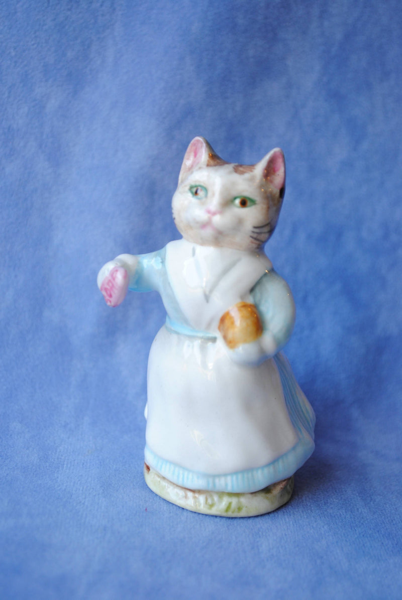 Royal Albert Tabitha Twitchit figure Royal Albert Beatrix Potter cat figurine