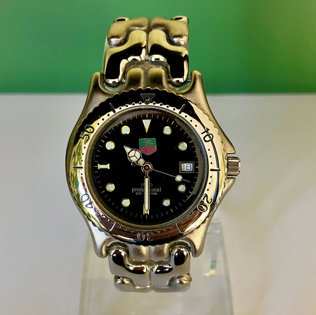 Tag heuer 1500 hot sale professional 200 meters price