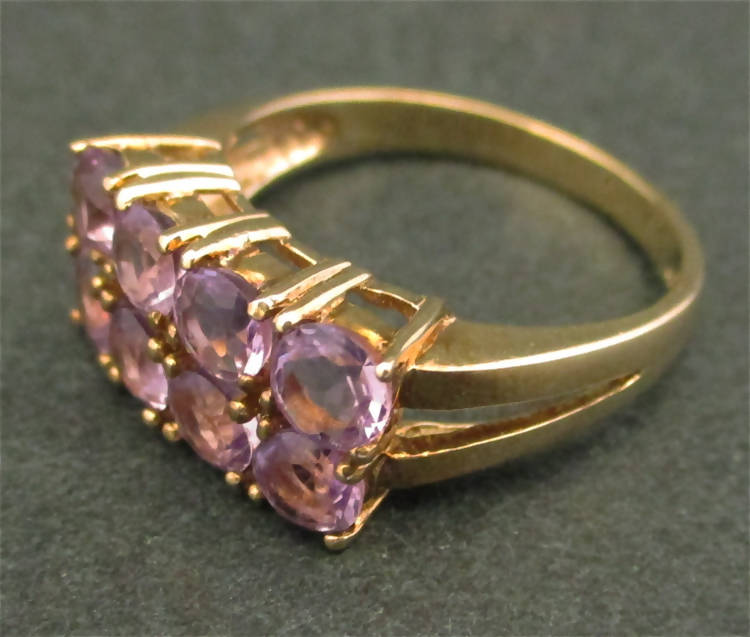 9ct gold, double row amethysts ring, size N
