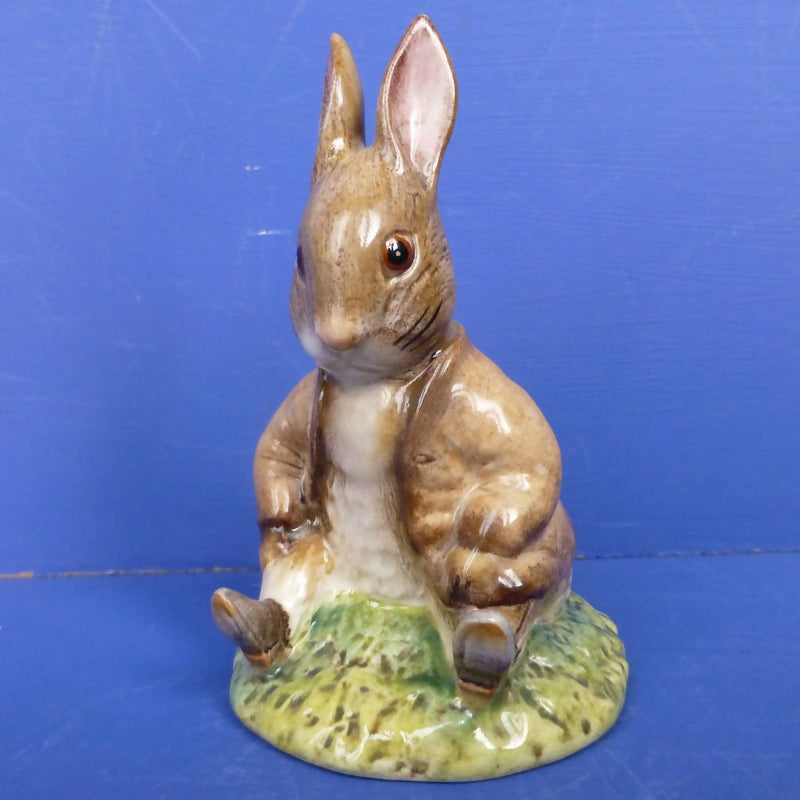 Royal Albert Beatrix Potter Figurine Benjamin Bunny Sat On A Bank (Boxed)