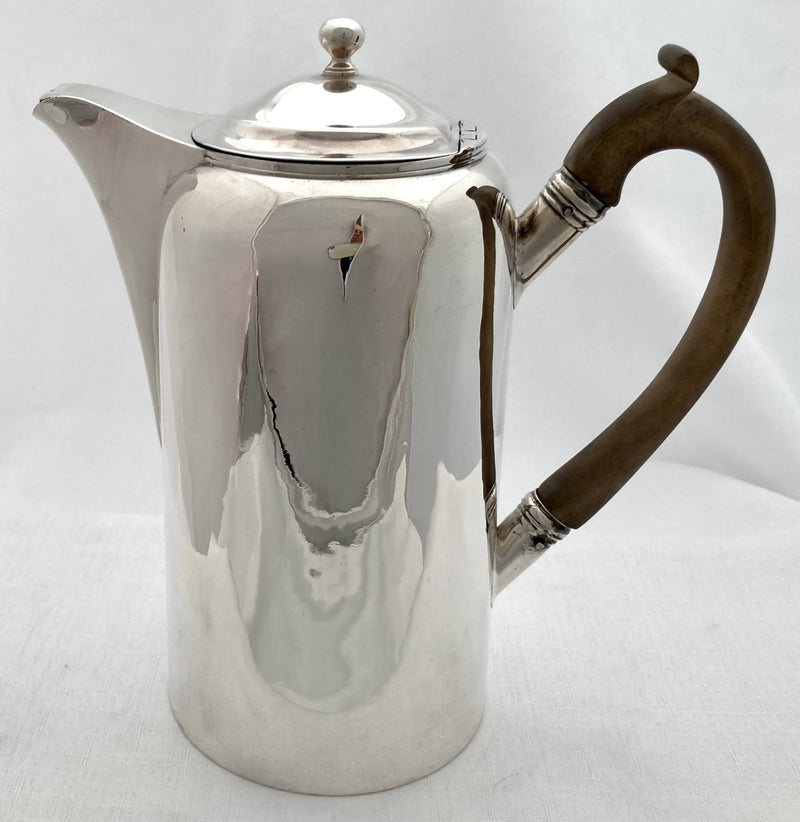 Georgian, George III, Silver Coffee Pot. London 1802 Robert Hennell I & Samuel Hennell. 16 troy ounces.