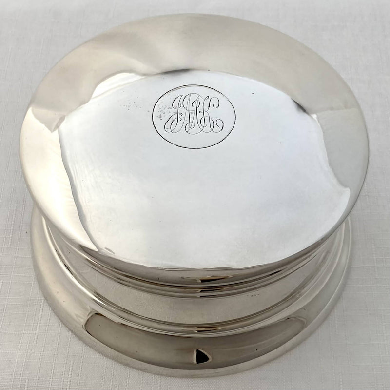 George V Silver Circular Box. Birmingham 1928 Hamilton & Co. (of Calcutta).