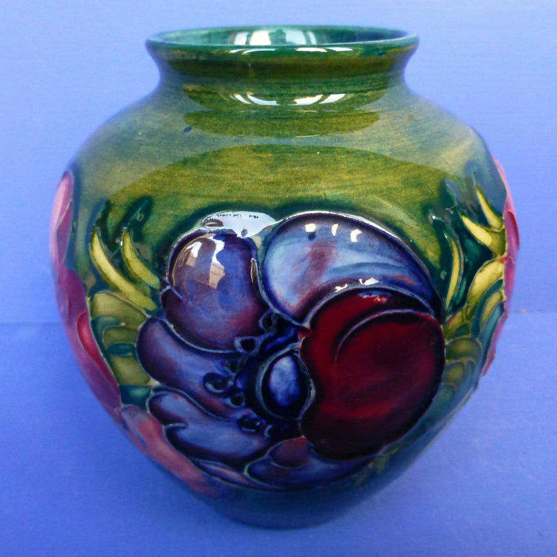 Moorcroft Vase - Anemone C1947