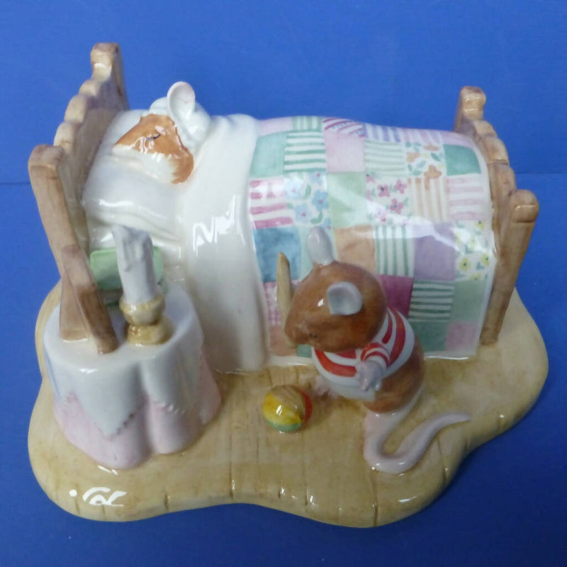 Royal Doulton Limited Edition Brambly Hedge Figurine - Happy Birthday Wilfred DBH45 (Boxed)