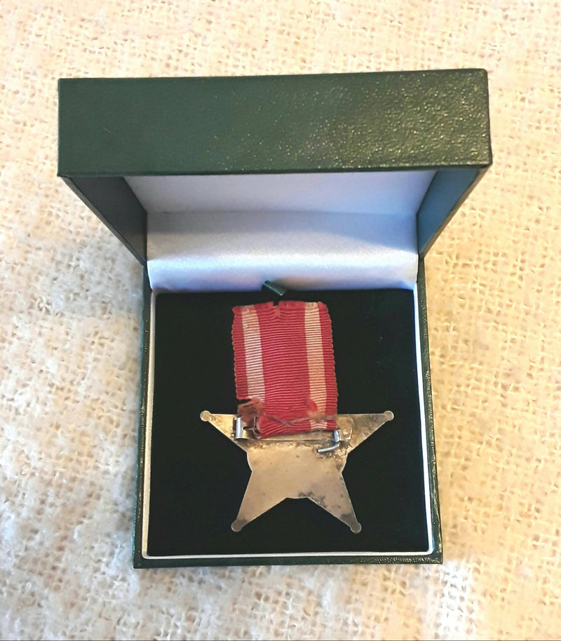 A World War 1-Turkish Army, Gallipoli Campaign Medal.