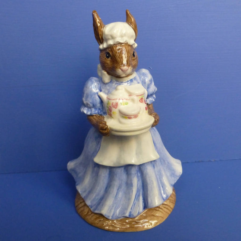 Royal Doulton Bunnykins Figurine - Mother DB403