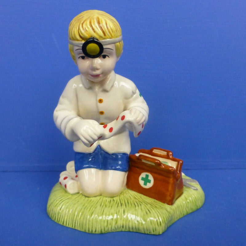 Royal Doulton Winnie The Pooh Figurine - Dr Christopher WP71