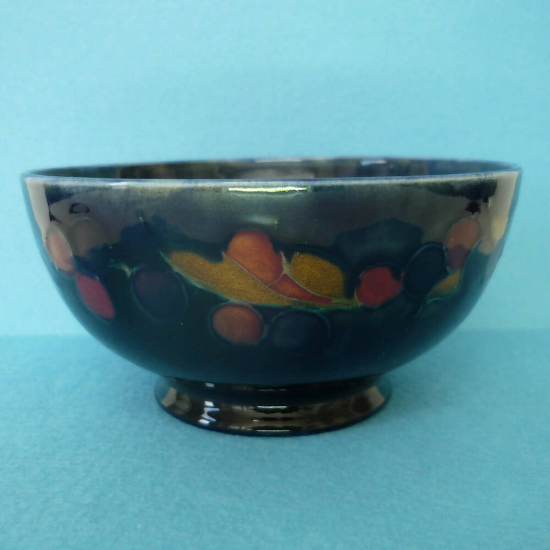 A Moorcroft Bowl c1918-1926 in Pomegranate by William Moorcroft