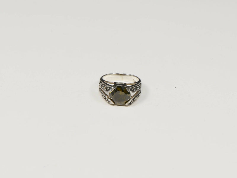 Vintage Sterling Silver Green Crystal & Marcasite Ring