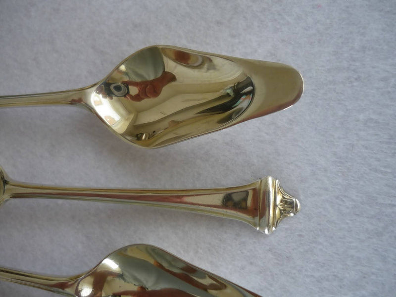A Set of Six Silver Spoons for Citrus Fruit. From the Art Deco Period with Hallmarks for Sheffield 1929. In Excellent Condition.