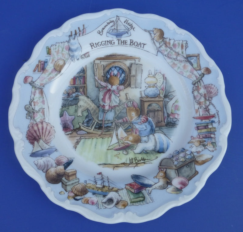 Royal Doulton Brambly Hedge Large Sea Story Wall Plate - Rigging The Boat