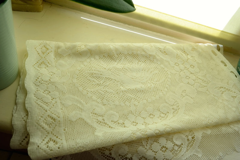 "Lovebirds Cameo" Period Cream Cotton Lace Curtain valance Sold By The Metre 23" width