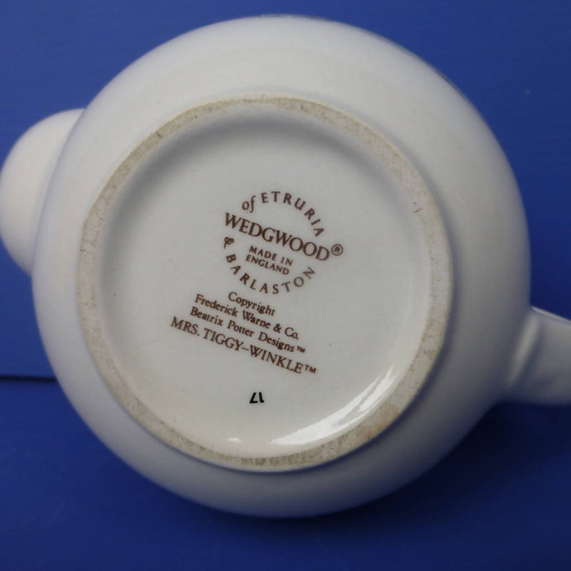 Wedgwood Beatrix Potter Peter Mrs Tiggywinkle Miniature Teapot