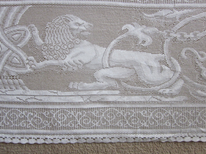 Doves ornamental white Cotton Lace tablecloth - 70" x 108" ~ 170 x 275cms