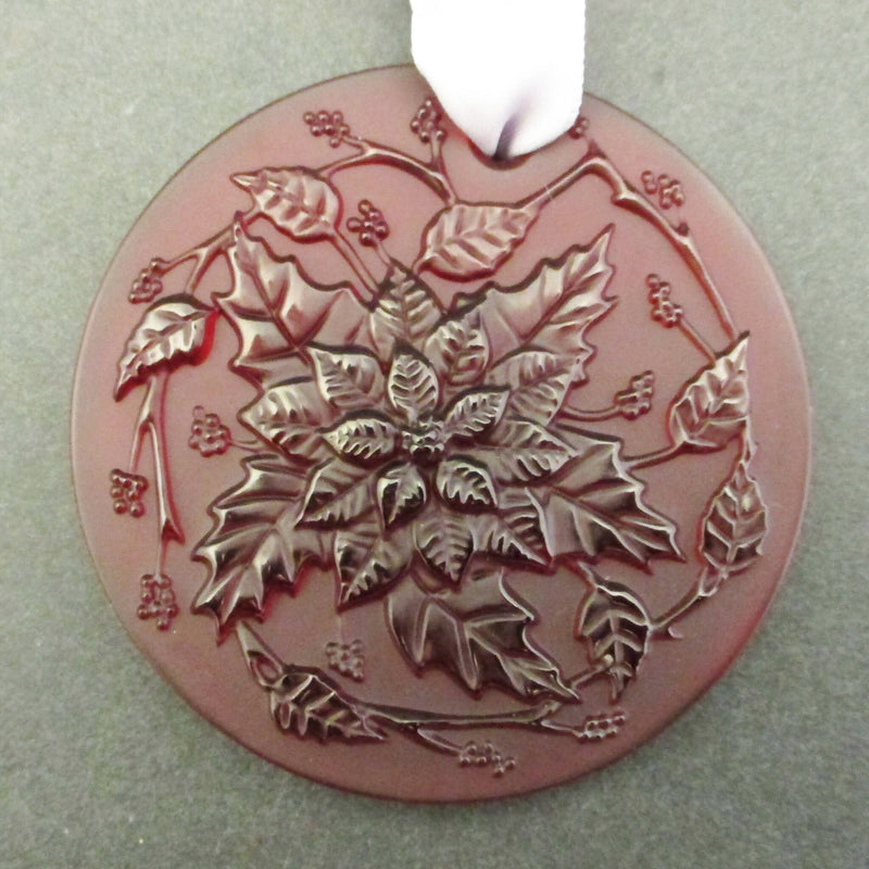 New Lalique: 2020 red crystal Christmas ornament