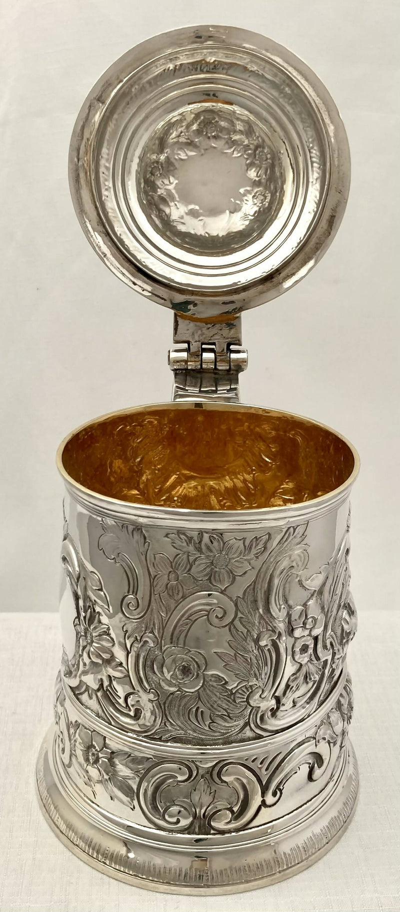 Georgian, George II, Silver Lidded Tankard. London 1738 Richard Bayley. 21.7 troy ounces.