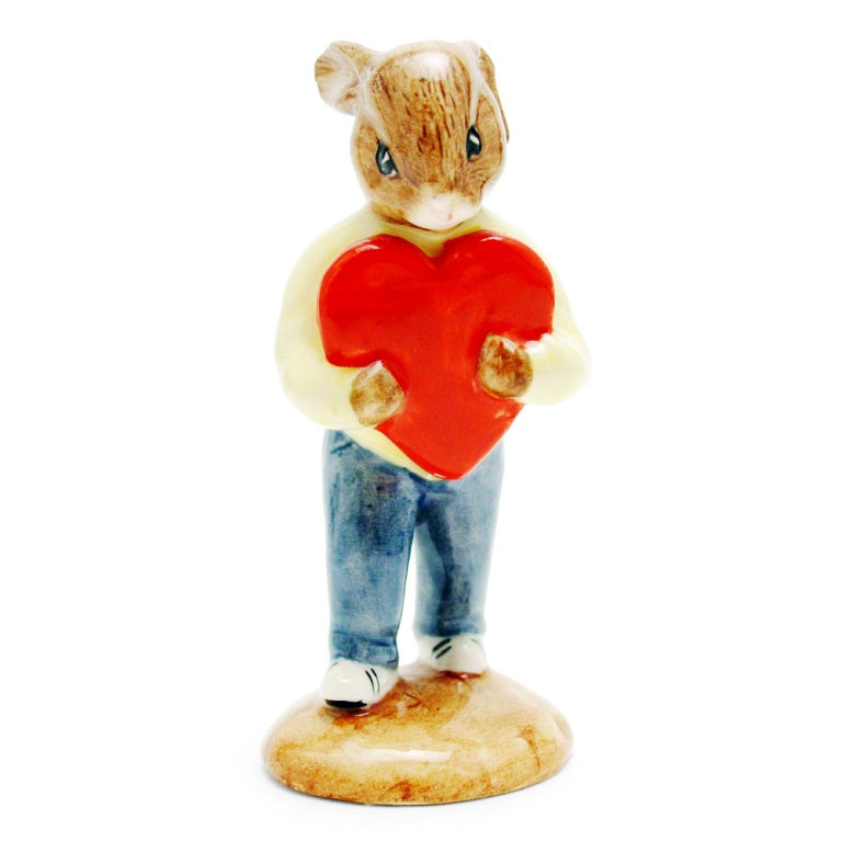 Royal Doulton Bunnykins figurine Sweetheart DB130 (Boxed)
