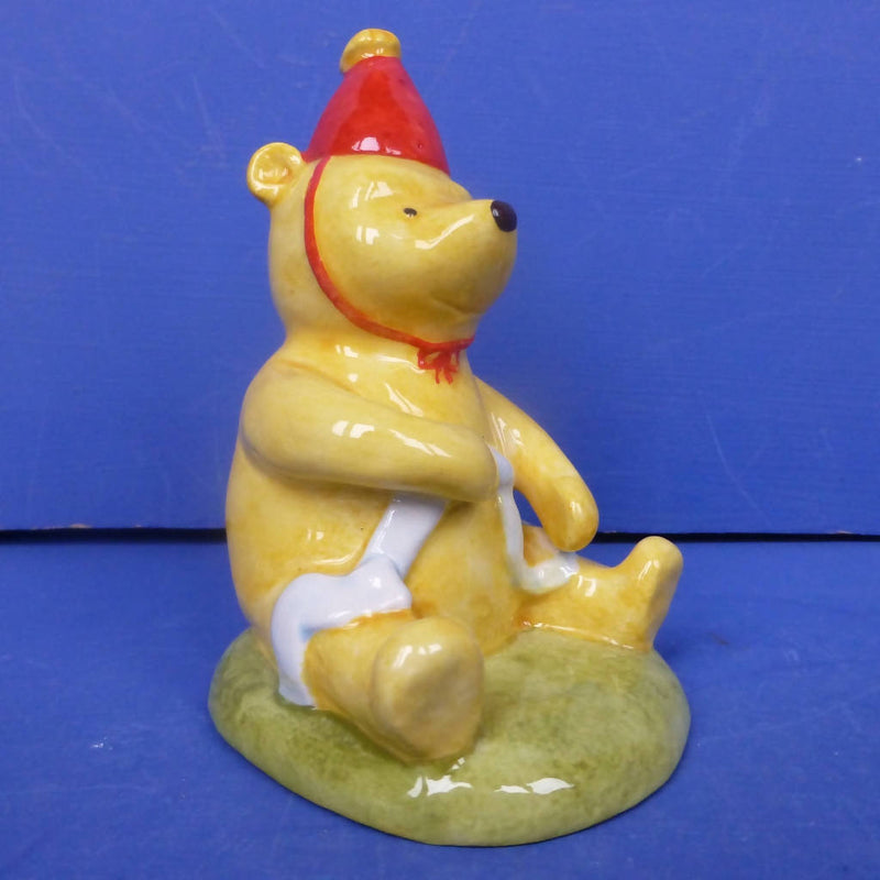 Royal doulton Winnie The Pooh Figurine Pooh and The Party Hat WP33