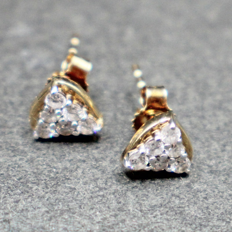 9ct diamond stud earrings