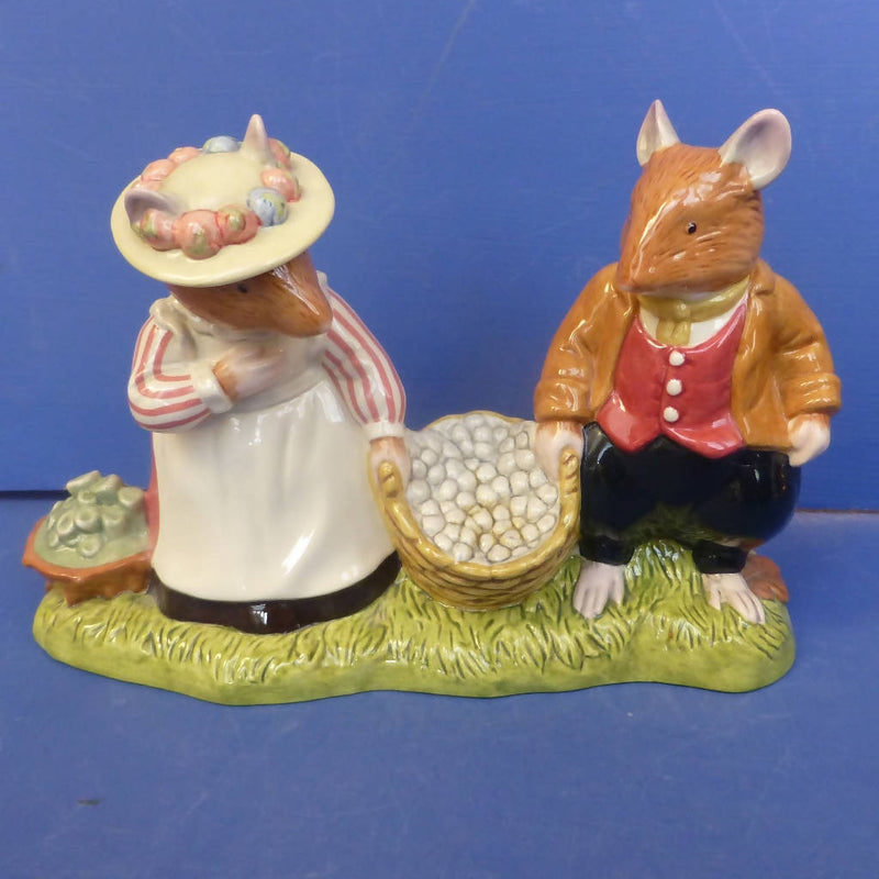 Royal Doulton Brambly Hedge Figurine - Off To Pick Mushrooms DBH66