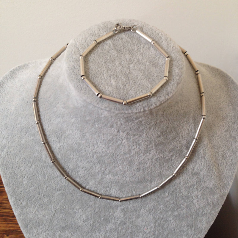 Hallmarked silver necklace and bracelet