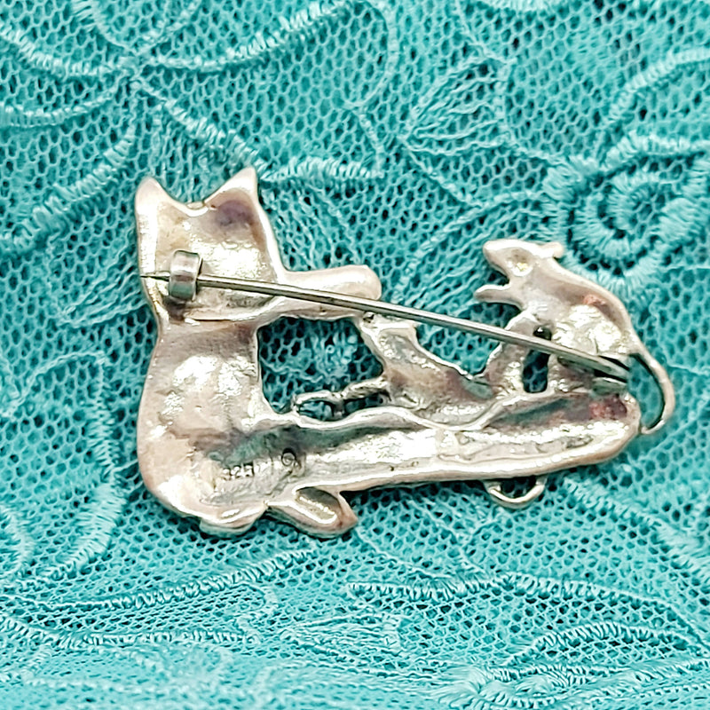 Charming Silver Cat & Mice Brooch with Green Enamel