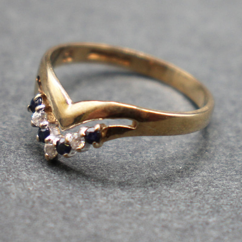 9ct gold sapphire and cz wishbone ring