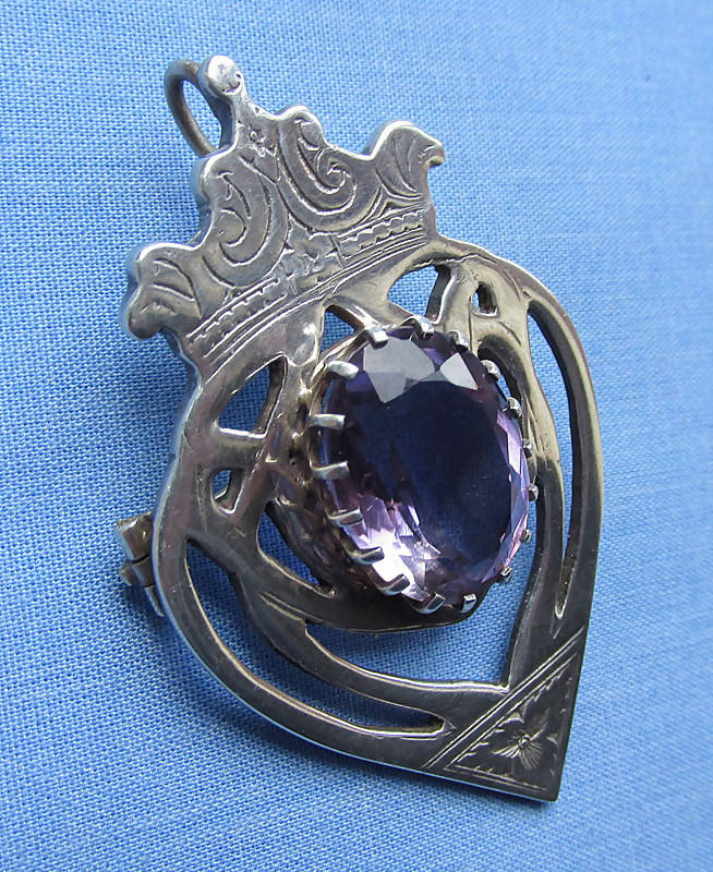 Heart Shape Scottish Silver Amethyst Style Brooch/Edinburgh 1981/Crowned