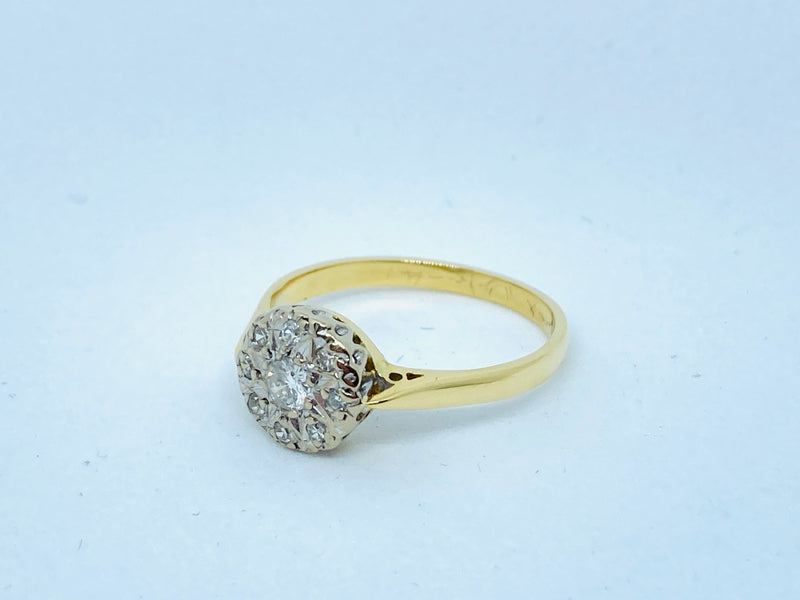 18ct Diamond Ring - Size P