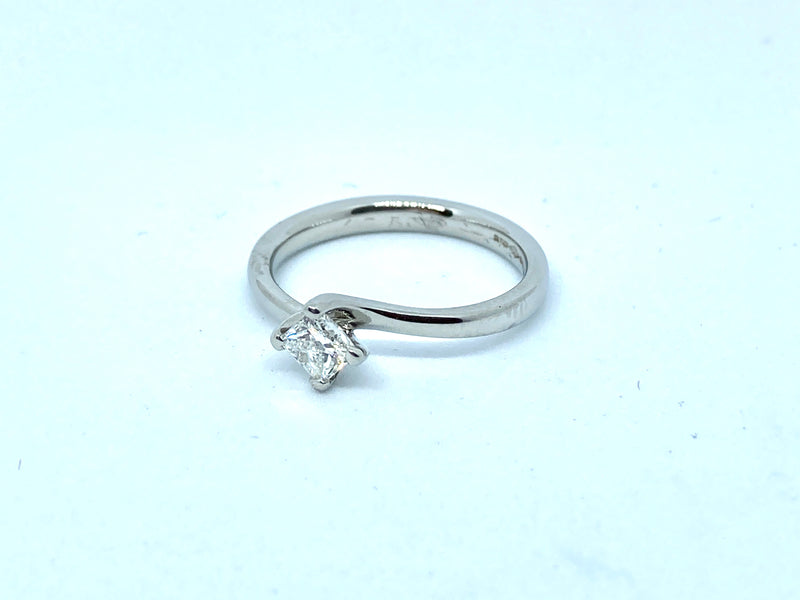 Platinum Diamond Ring 0.33cts - Size J 1/2