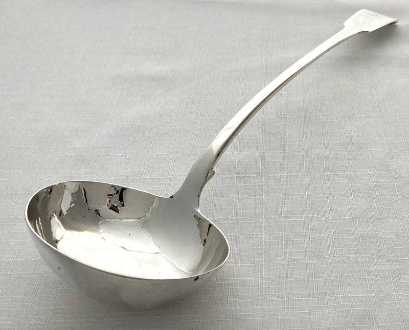 Georgian, George IV, Large Silver Soup Ladle. London 1824 William Chawner II. 8.3 troy ounces.