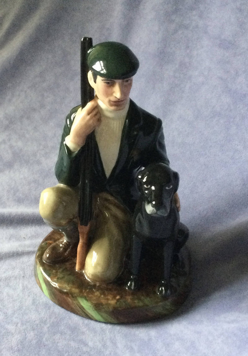 Royal Doulton Gamekeeper figure Black Labrador HN 2879 figurine