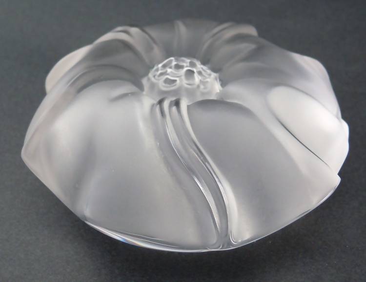 Lalique "Jimson" paperweight