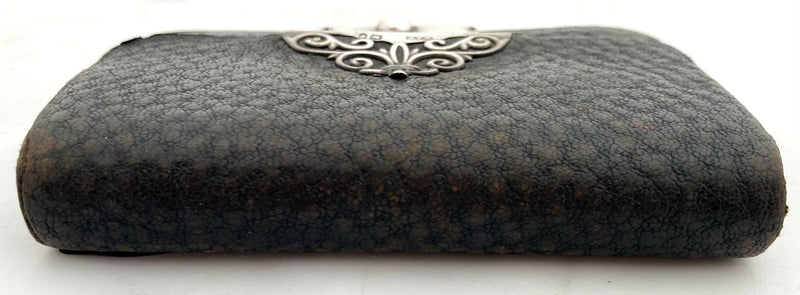 Late Victorian Silver Mounted Leather Purse. London 1900 William Amaziah Ellwick.