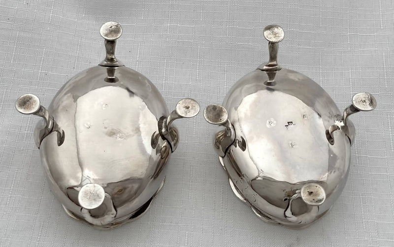 Georgian, George III, Pair of Silver Salts. London 1770/71 David Hennell I & Robert Hennell I. 3.4 troy ounces.