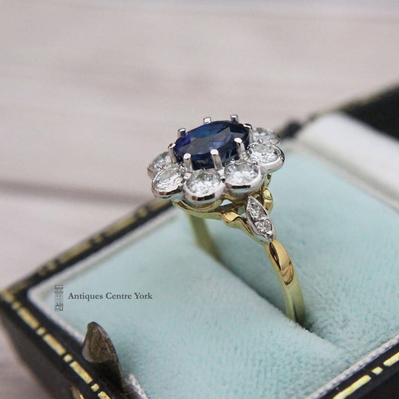 18ct Sapphire & Diamond Oval Cluster Ring