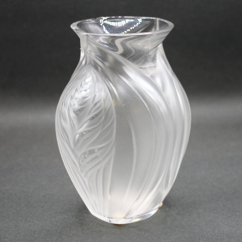 Lalique "Pavie" vase