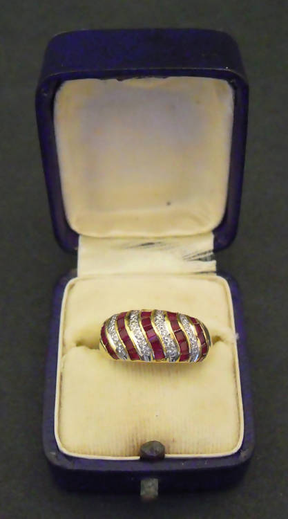 18ct gold diamond and ruby bombe ring, UK size L