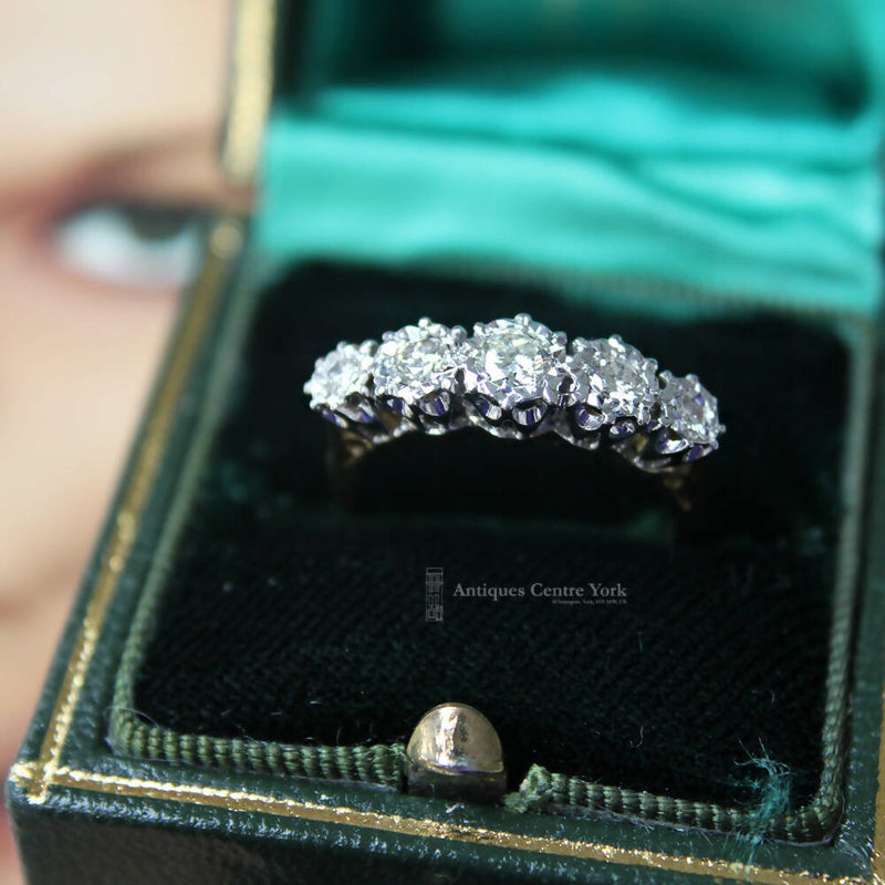 Vintage 18ct Diamond 5 Stone Ring