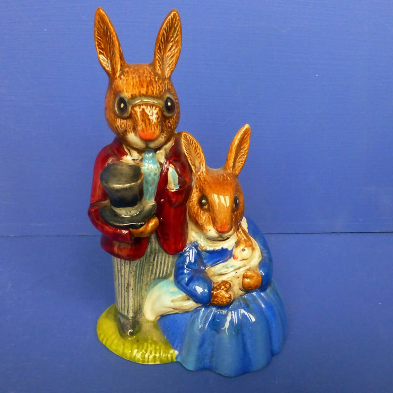 Royal Doulton Bunnykins Figurine - Family Photograph DB1