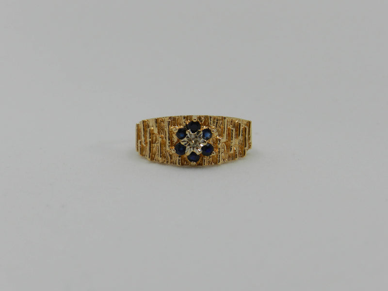 Sapphire Diamond ring Gold