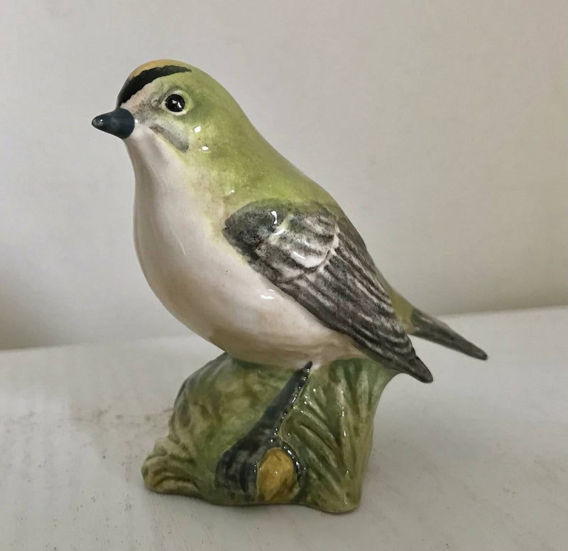 Beswick Goldcrest bird. Model 2415.