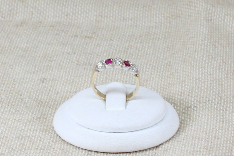 9ct Gold & Red Spinel Band Ring