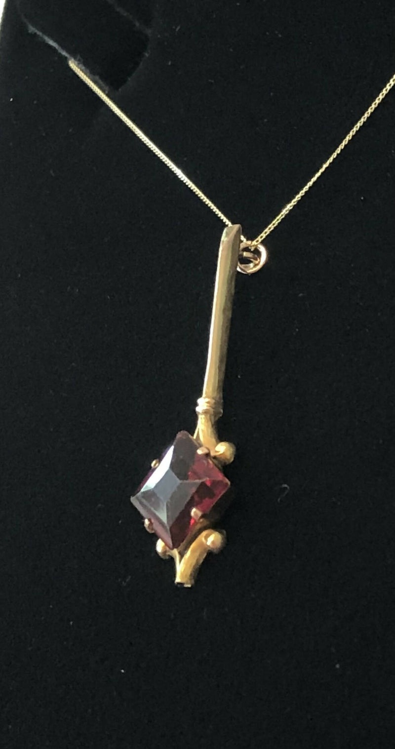 Edwardian Hallmarked 9ct Yellow Gold Almandine Garnet Drop Pendant