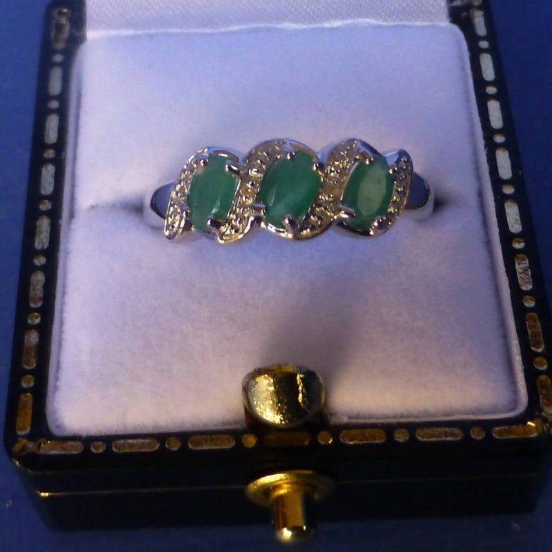 Silver Three Stone Emerald Ring Size O