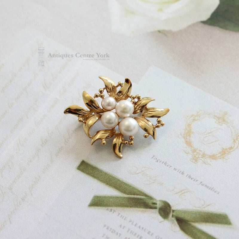 Vintage 9ct Gold & Cultured Pearl Brooch