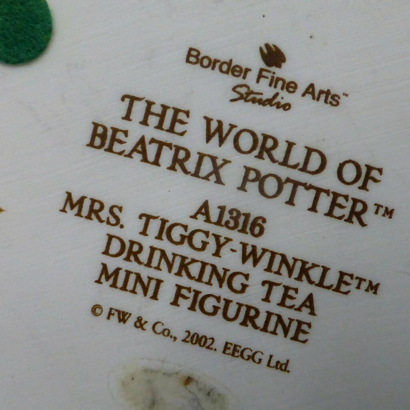 Border of Fine Art - Mrs Tiggywinkle Taking Tea A1316
