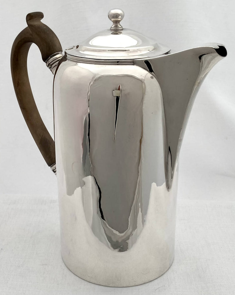 Georgian, George III, Silver Coffee Pot. London 1802 Robert Hennell I & Samuel Hennell. 16 troy ounces.