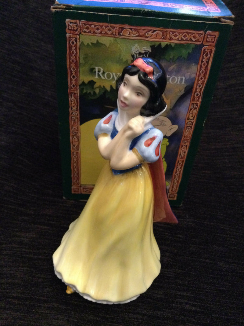 Royal Doulton Snow White Figure Royal Doulton Disney figurine